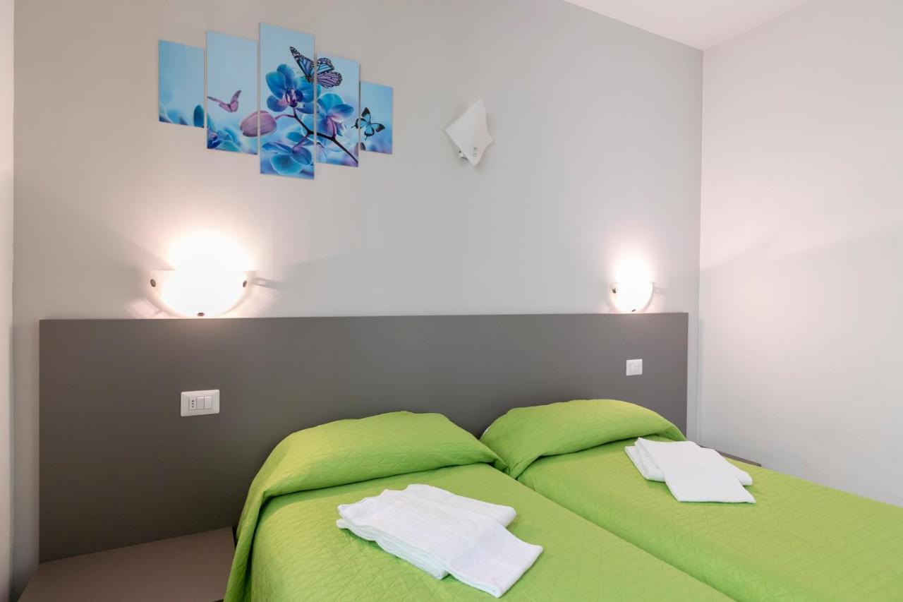 La Collinetta Apartments Vercana Екстериор снимка