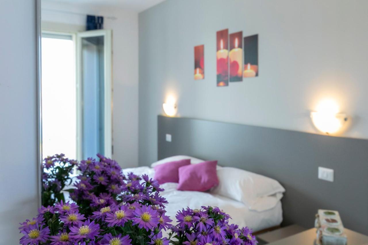 La Collinetta Apartments Vercana Екстериор снимка